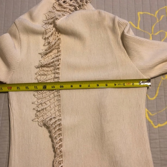 Ruffle KARTON Cardigan - Picture 8 of 8